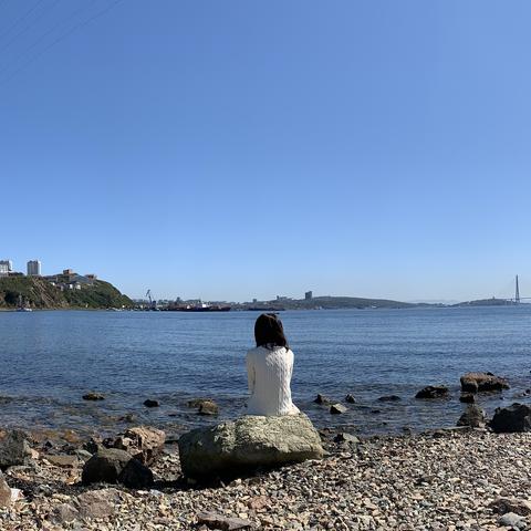 海参崴的天气，雾锁金角湾，雪落太平洋