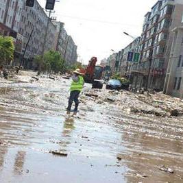 中央气象台发布最新天气预报，新一轮强降雨来袭，多地需警惕次生灾害